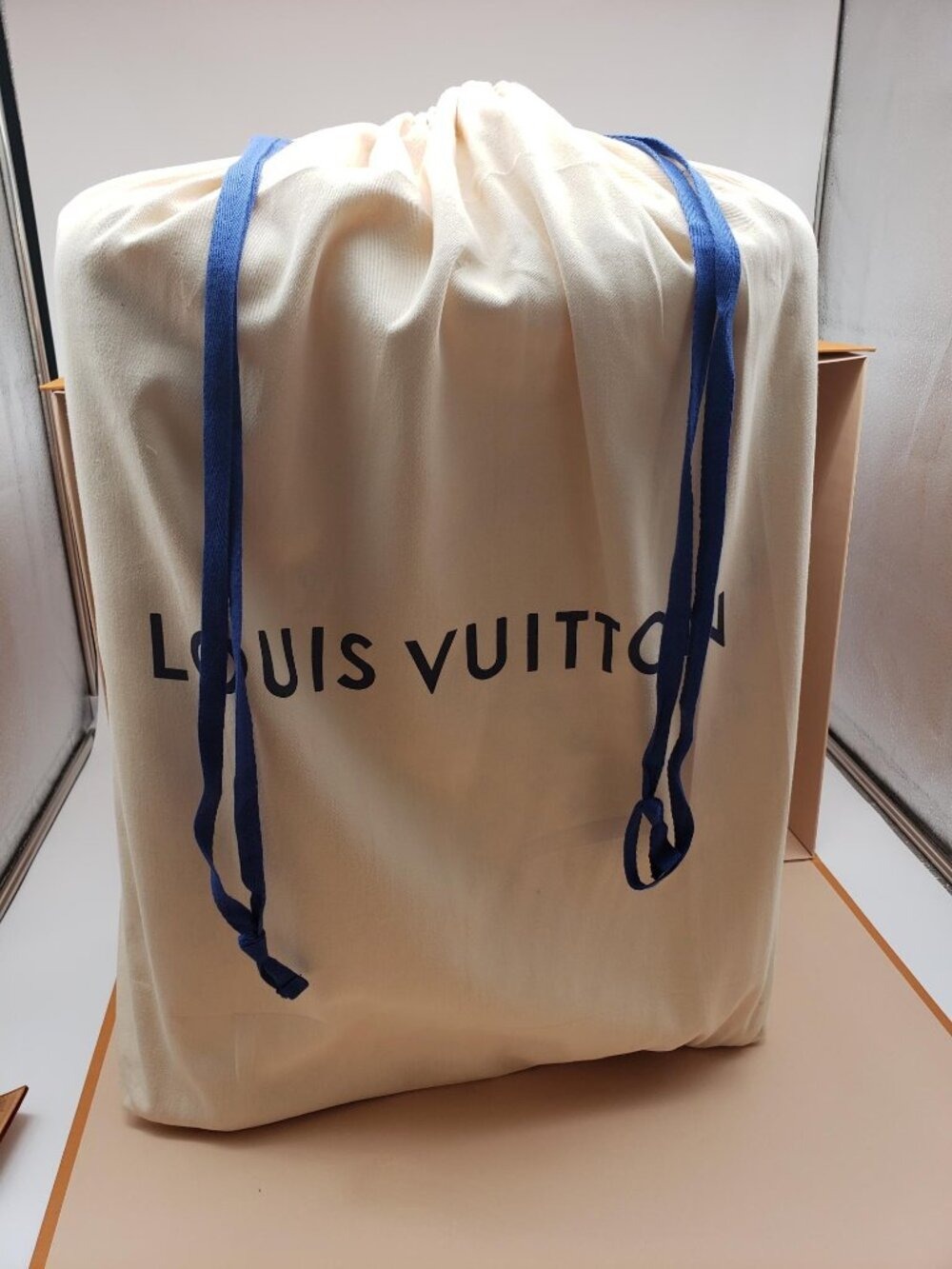 Authentic Louis Vuitton White Multicolor Spinner Carry-On Horizon 55 Murakami - Picture 16 of 16